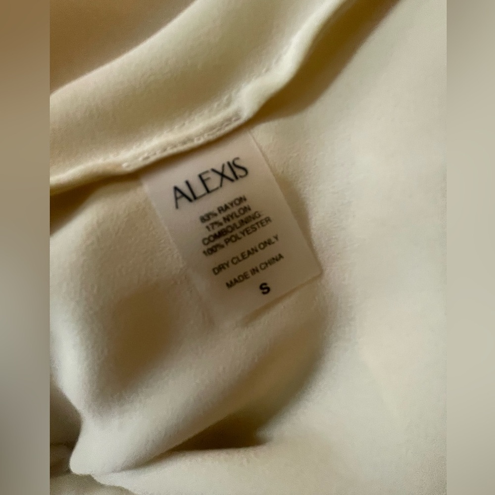 Alexis Strapless Pleated Yellow-Gold Evening Gown - Picture 11 of 13